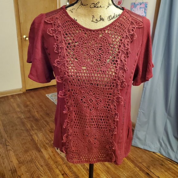 Coco & Jaimeson Red Crochet Lace Short Sleeve Top - Picture 1 of 7